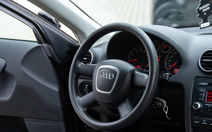 Audi A3 cena 21900 przebieg: 230000, rok produkcji 2007 z Goniądz małe 562